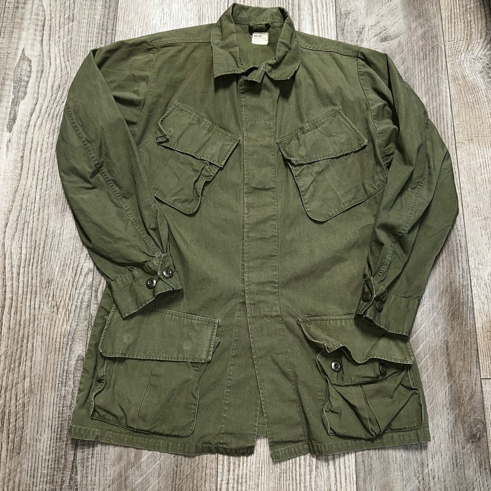 Vintage Vietnam era 1967 Military Olive green shirt Fatigue leisure combat shirt - Picture 3 of 10